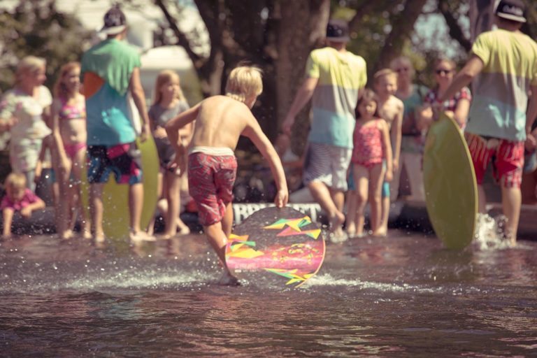 Warm Up på torget: 3 och 10 juli