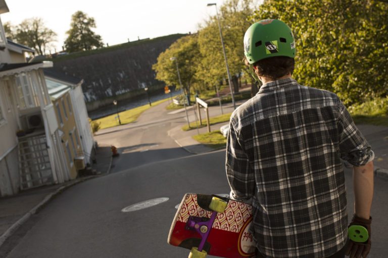 Perfekt underlag bjuder in till nytt longboard-slidejam